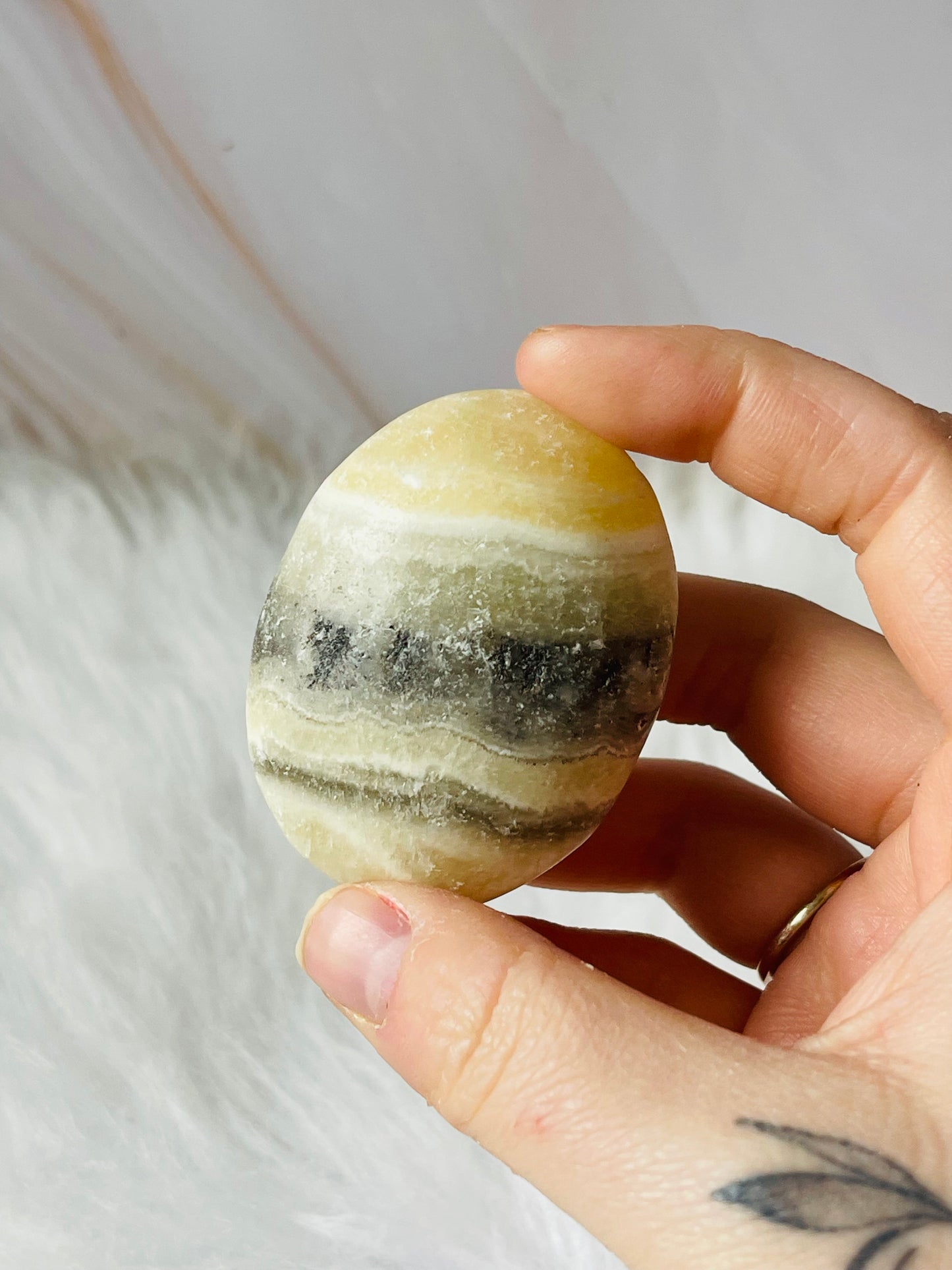 Zebra calcite palmstone