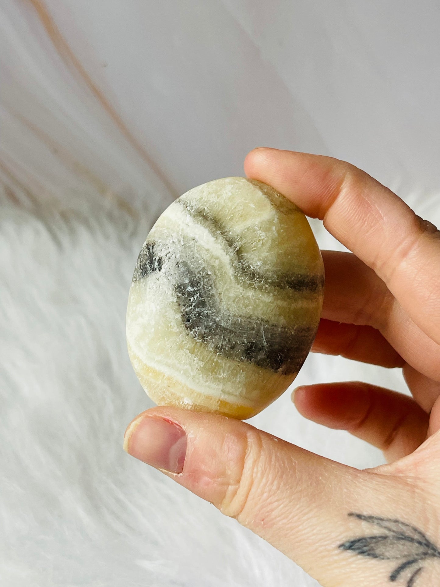 Zebra calcite palmstone