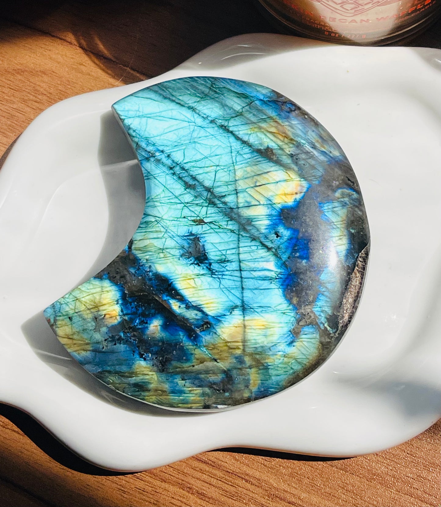 High flash large Labradorite Moon