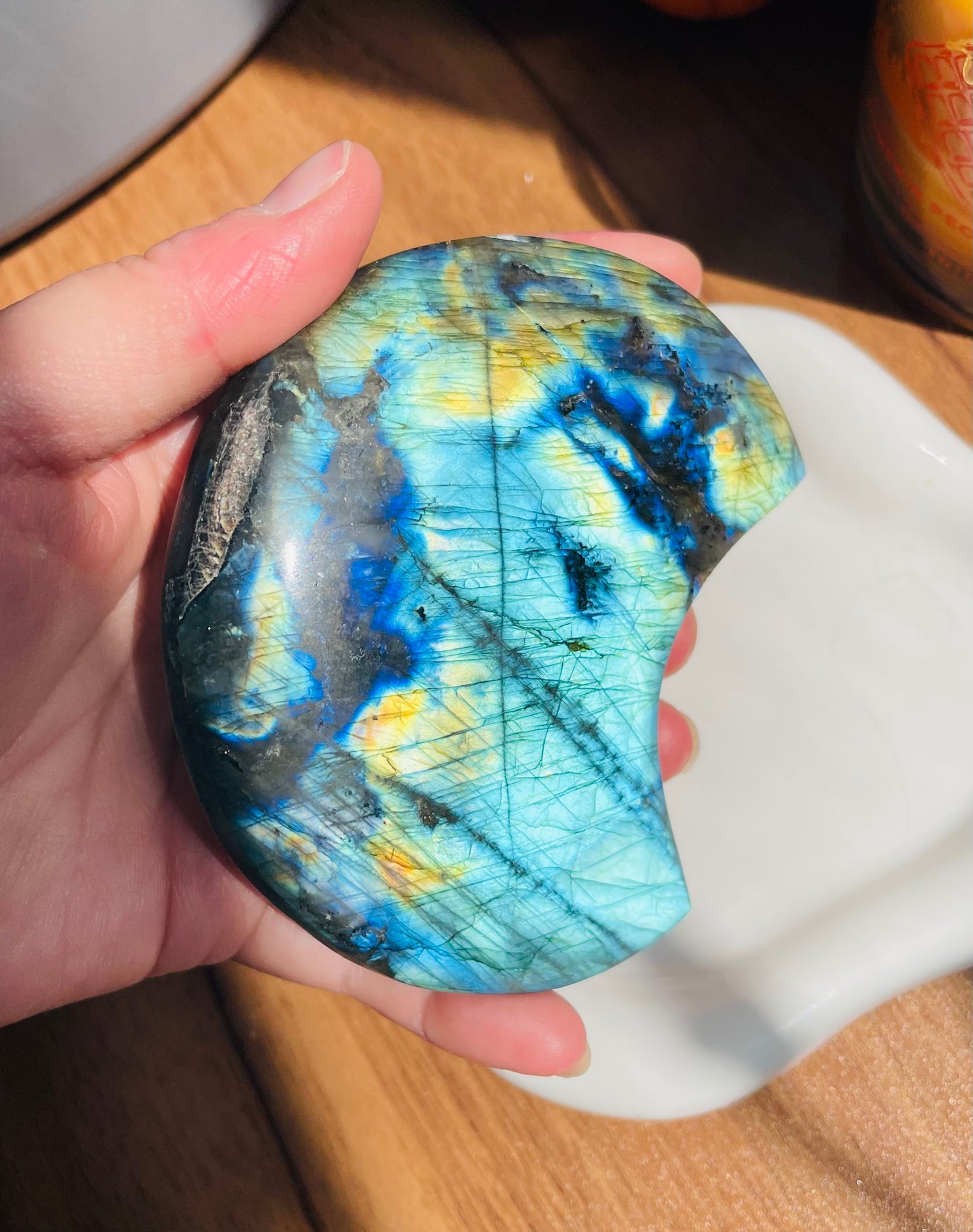 High flash large Labradorite Moon