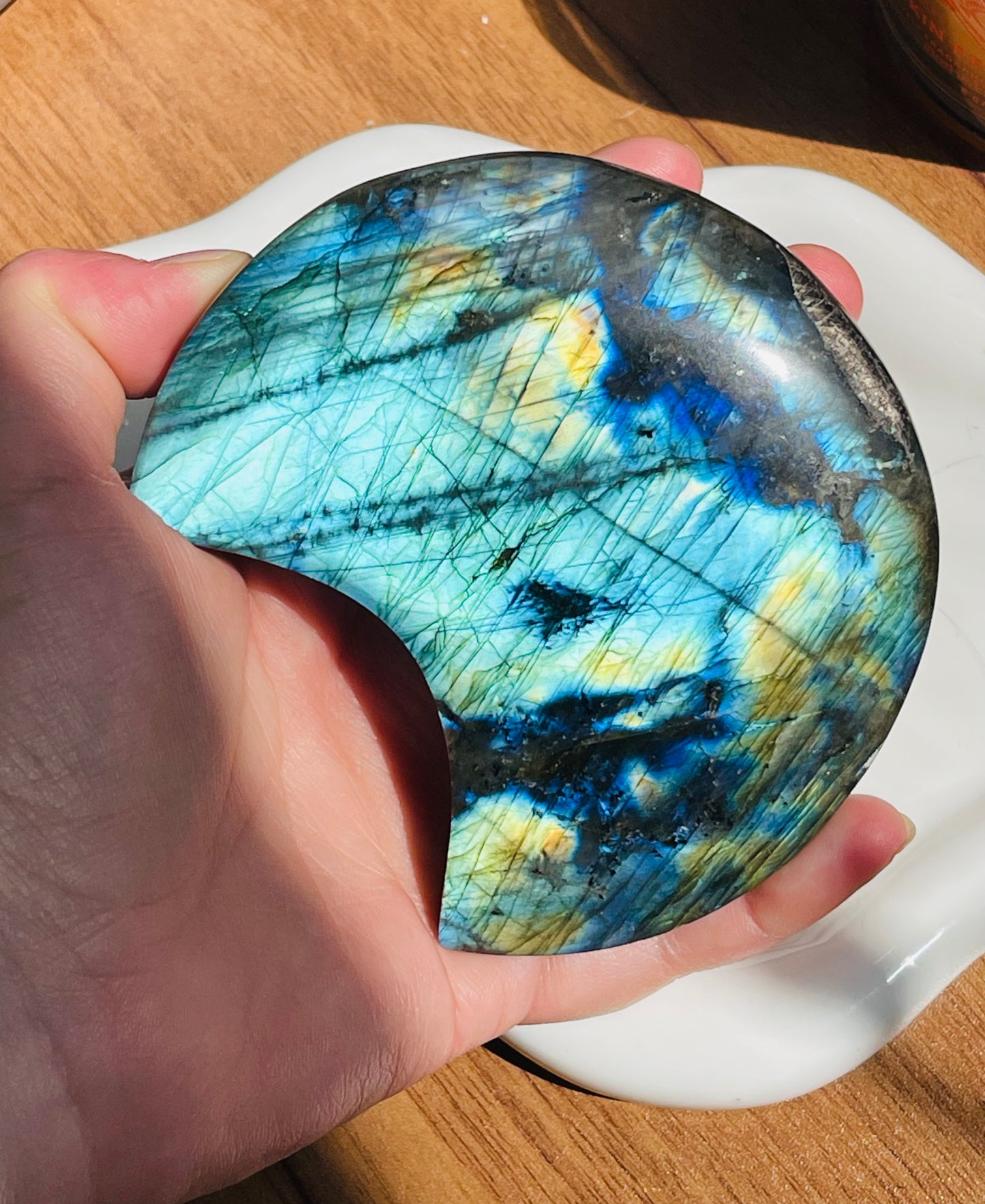 High flash large Labradorite Moon
