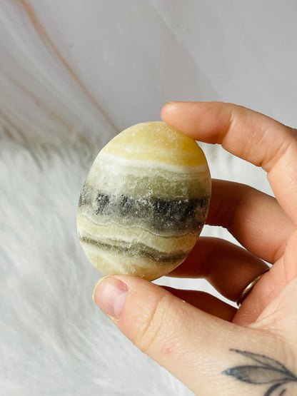 Zebra calcite palmstone