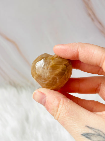 Peach moonstone heart