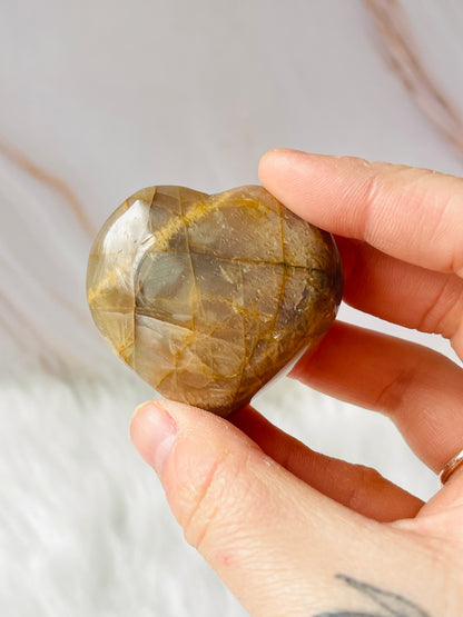 Peach moonstone heart