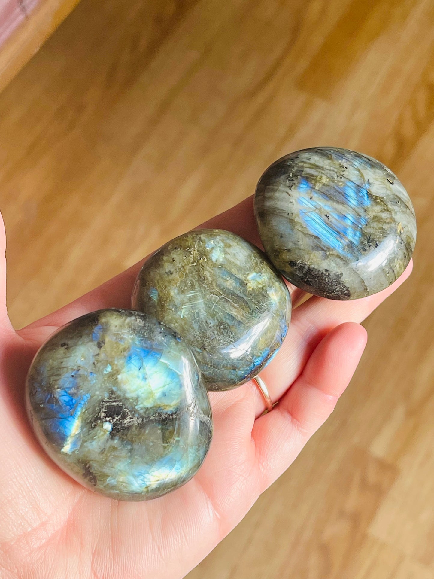 Labradorite Palmstone