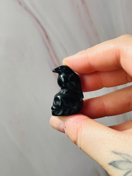 Obsidian Skull w/Crow